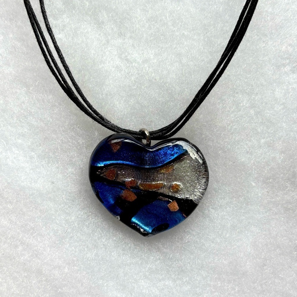 Murano Glass Heart Pendant Necklace Preowned